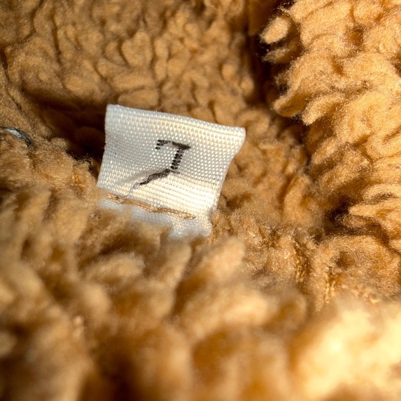 Cozy Tan and Maroon Chevron Sherpa Pullover - Picture 2 of 4